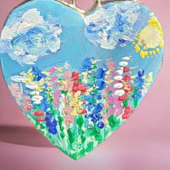 Handpainted Heart Locket Keychain - Picture 5 of 6